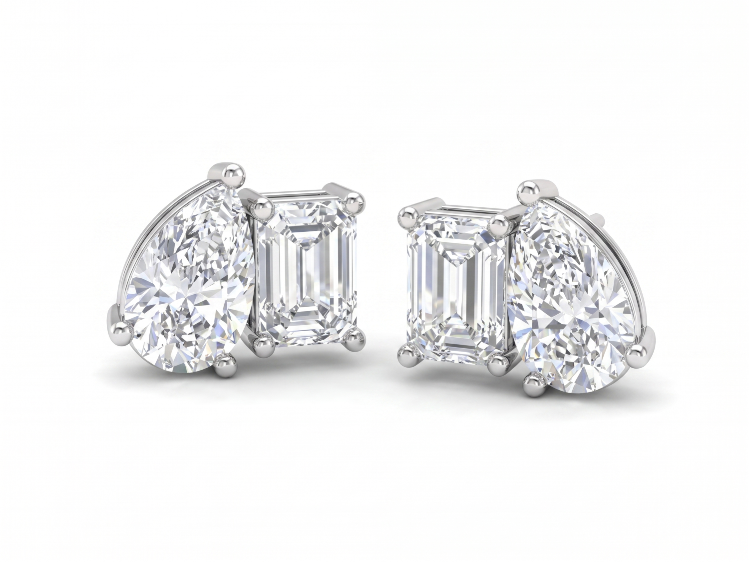 Diamond Stud Earrings / MDG-R-1303